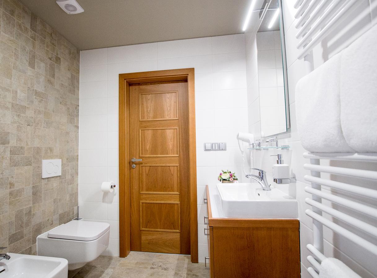 Hotel Pod Vezi Strážnice Exteriör bild